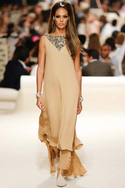 Look 79